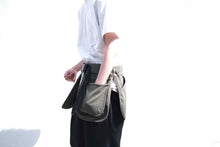 画像をギャラリービューアに読み込む, Waist apron 〝olive〟